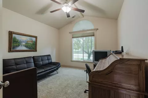 7320 Robles Dr, Redding, CA 96002 photo 25