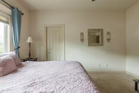 7320 Robles Dr, Redding, CA 96002 photo 22