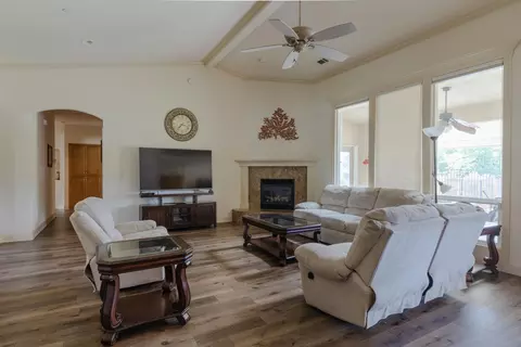 7320 Robles Dr, Redding, CA 96002 photo 6