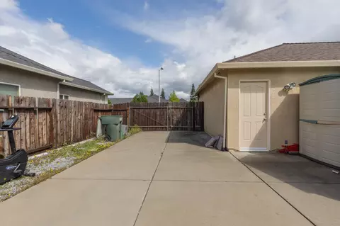 7320 Robles Dr, Redding, CA 96002 photo 38