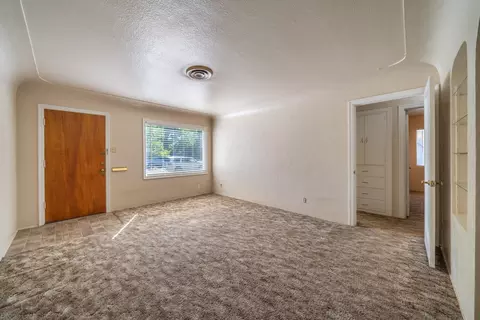 1704 Verda St, Redding, CA 96001 photo 3