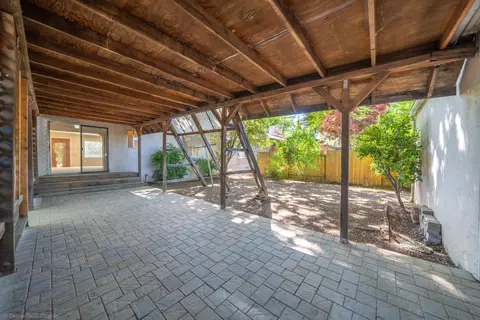 1704 Verda St, Redding, CA 96001 photo 17