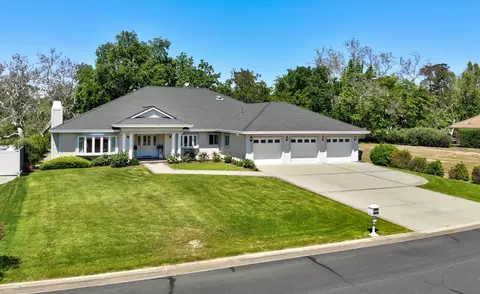 310 Agua Verdi Dr, Red Bluff, CA 96080