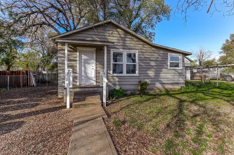 3224 Veda St, Redding, CA 96001 photo 2