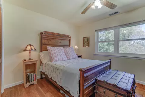 Bedroom - 2578 Co Rd I, Willows, CA 95988 photo 3 of 4