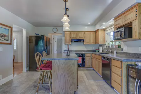 Kitchen - 2578 Co Rd I, Willows, CA 95988 photo 3 of 7