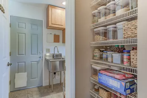 Kitchen - 2578 Co Rd I, Willows, CA 95988 photo 7 of 7