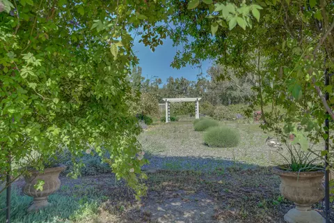 Exterior - 2578 Co Rd I, Willows, CA 95988 photo 11 of 28