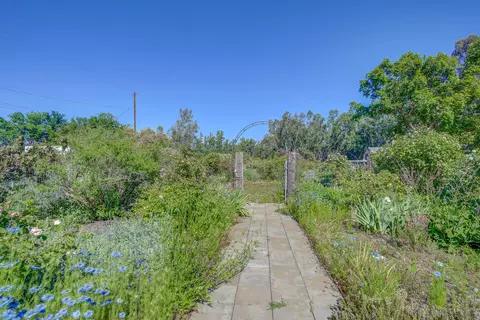 Exterior - 2578 Co Rd I, Willows, CA 95988 photo 9 of 28