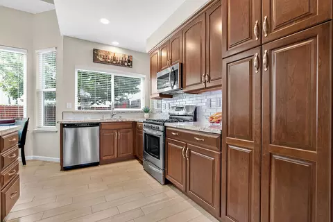 1940 Plum Ln, Tracy, CA 95376 photo 12
