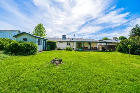 6947 Irving Rd, Redding, CA 96001 photo 20