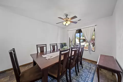823 Dawson Ct, Redding, CA 96003 photo 5