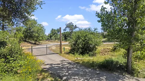 11103 Edwin Dr, Shasta, CA 96087