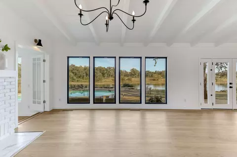 6531 Riverside Dr, Redding, CA 96001 photo 8
