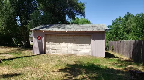 2127 Jewell Ln, Redding, CA 96001 photo 3