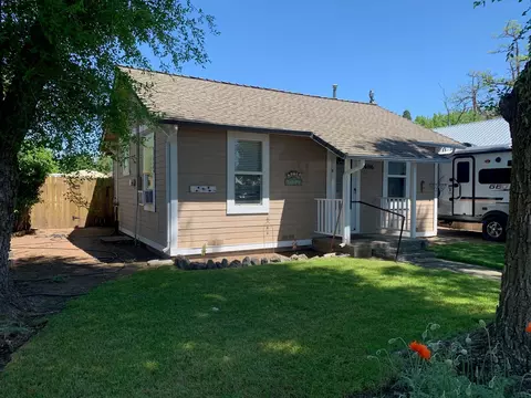 44196 Cedar St, Mcarthur, CA 96056
