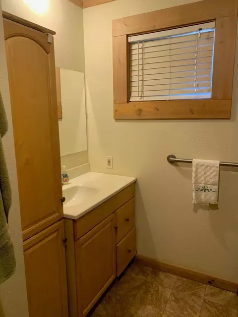 44196 Cedar St, Mcarthur, CA 96056 photo 9