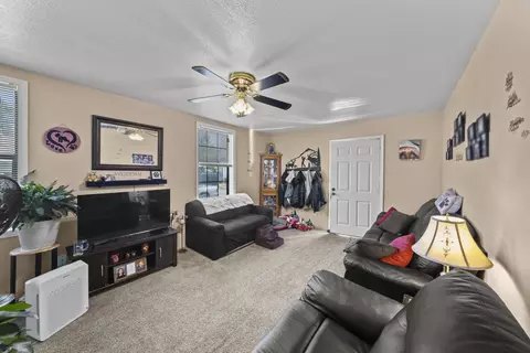 19526 Anna, Anderson, CA 96007 photo 32