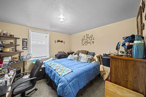 19526 Anna, Anderson, CA 96007 photo 38