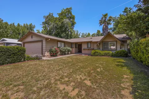 294 Newport Dr, Redding, CA 96001