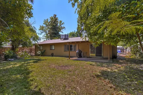 294 Newport Dr, Redding, CA 96001 photo 27