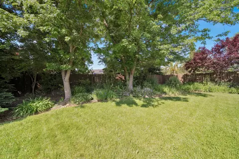 3083 Blue Bell Dr, Redding, CA 96001 photo 44