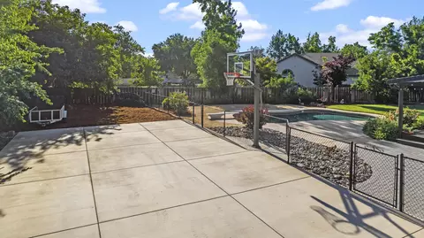7414 Amigo Way, Redding, CA 96002 photo 29