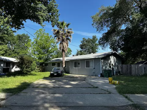 2420 Mill St, Anderson, CA 96007