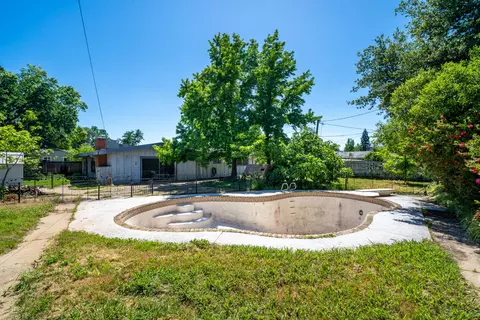 1352 Norman Dr, Redding, CA 96002 photo 43