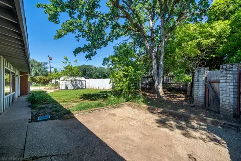 1352 Norman Dr, Redding, CA 96002 photo 38