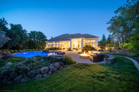 13096 Tierra Heights Rd, Redding, CA 96003 photo 4