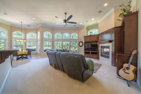 13096 Tierra Heights Rd, Redding, CA 96003 photo 12