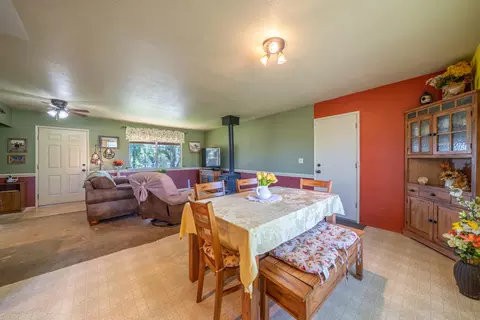 6460 Jayna Ln, Anderson, CA 96007 photo 9