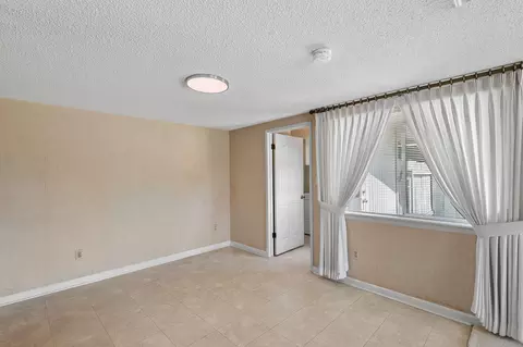 4055 Oro St, Redding, CA 96001 photo 17