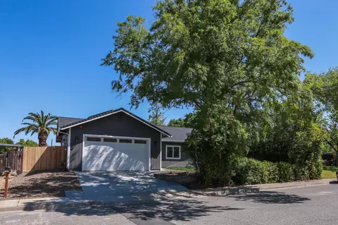 1050 Otis Ct, Red Bluff, CA 96080 photo 4