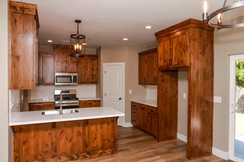 1050 Otis Ct, Red Bluff, CA 96080 photo 8