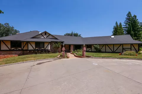 21830 Adobe Rd, Red Bluff, CA 96080