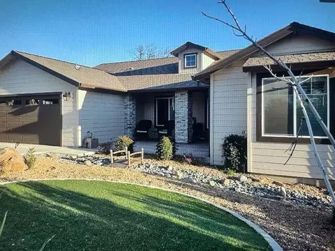 19653 White Horse Pl, Cottonwood, CA 96022