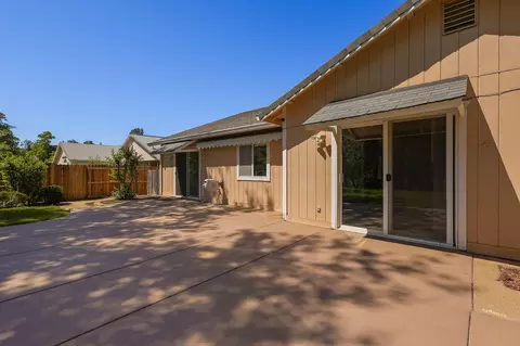 3431 Echo Ct, Redding, CA 96002 photo 19