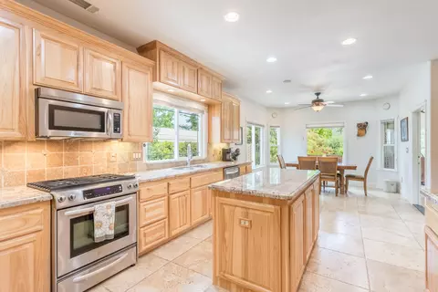 18021 Viewcrest Ct, Anderson, CA 96007 photo 12