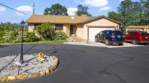 1260 Aspen Dr, Anderson, CA 96007