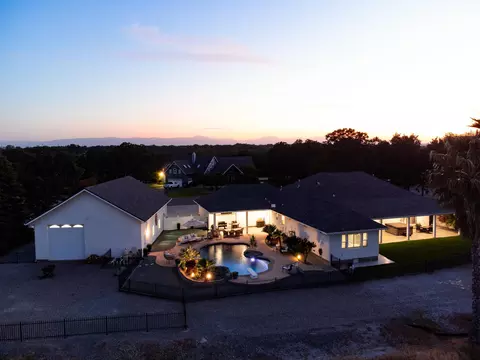 14514 Woodland Hills Dr, Red Bluff, CA 96080