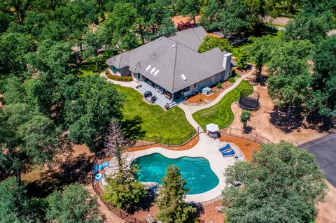 22463 Bridlewood Ln, Palo Cedro, CA 96073