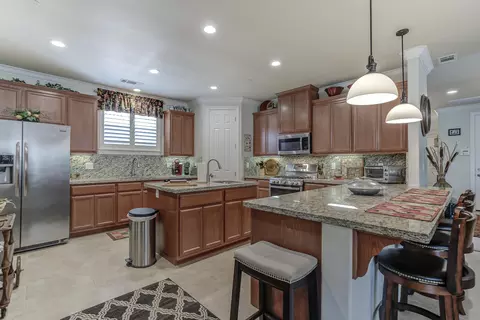 6135 Lucca Trl, Redding, CA 96003 photo 2