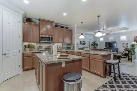 6135 Lucca Trl, Redding, CA 96003 photo 4