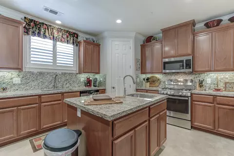 6135 Lucca Trl, Redding, CA 96003 photo 5
