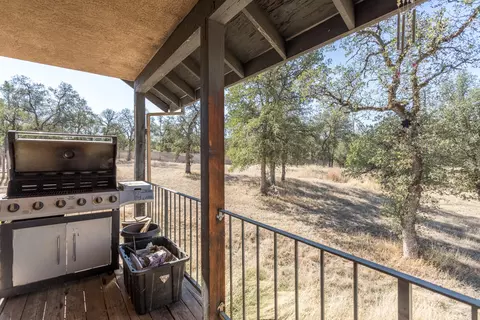 10202 Road Runner Way, Redding, CA 96003 photo 16
