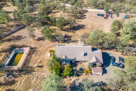 10202 Road Runner Way, Redding, CA 96003 photo 21