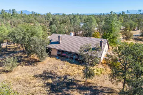 10202 Road Runner Way, Redding, CA 96003 photo 18