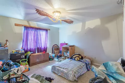 10202 Road Runner Way, Redding, CA 96003 photo 13